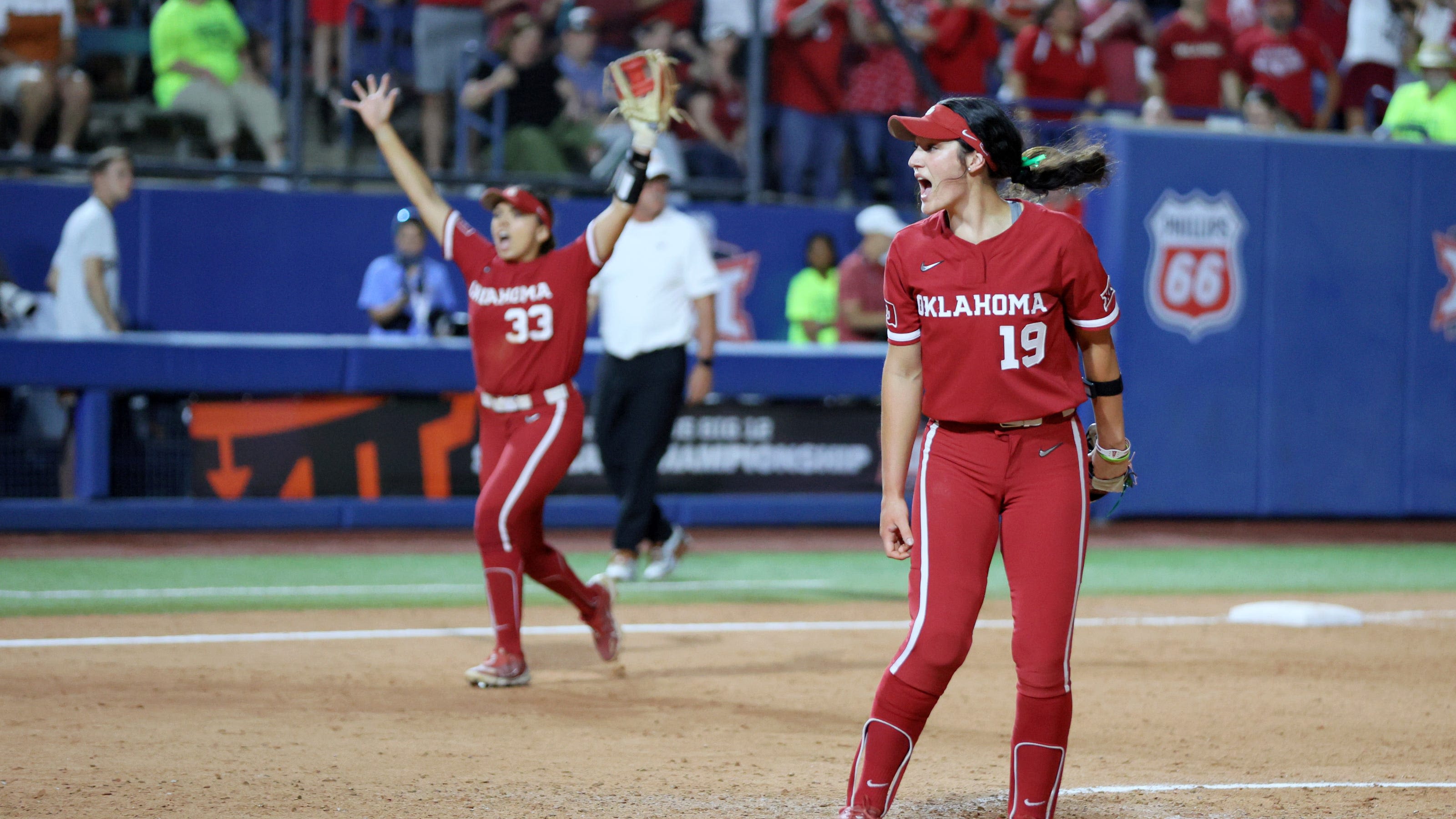 OU softball beats Texas for Big 12 Tournament title, makes case for top NCAA seed