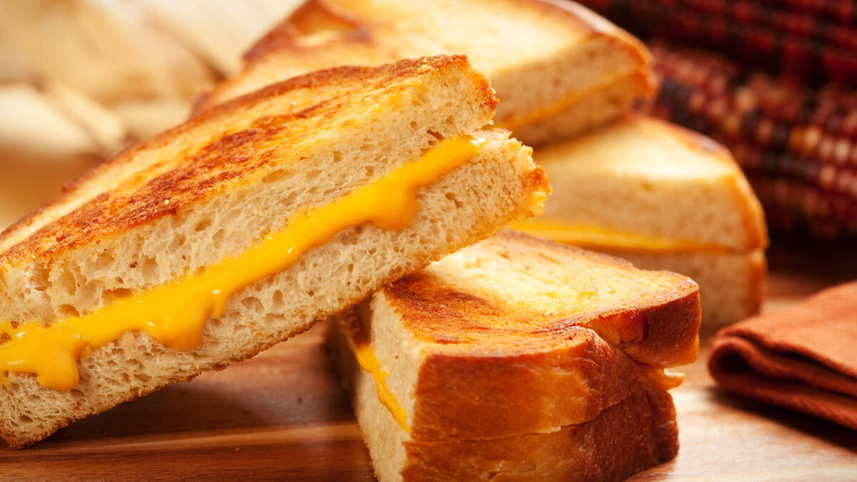 Tennessee Restaurant Serves The 'Best Grilled Cheese Sandwich' In The State | Talk Radio 98.3 WLAC