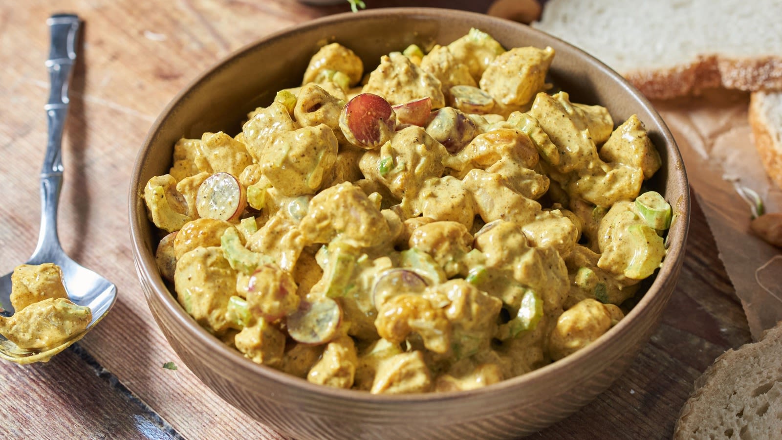 Curry Powder Is The Surefire Way To Heat Up Chicken Salad