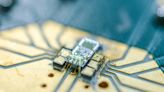 Researchers develop world's smallest quantum light detector on a silicon chip