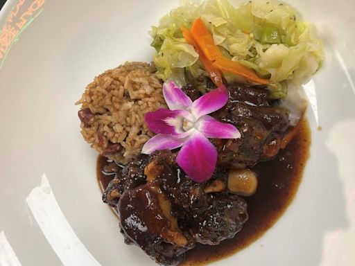 Taste of Jamaica in Las Vegas: Paradise Place restaurant