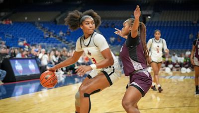 South Carolina WBB showing interest in ‘generational’ recruit from Texas