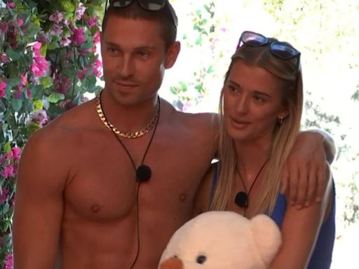 Love Island fans believe Joey ‘will split with Jessy when he's back in Essex’