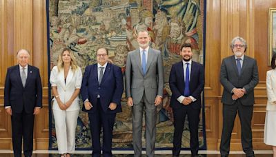 El Rey recibe en audiencia a la Fundación Fernando Núñez, dedicada a poner en valor la villa y el Monasterio de Uclés