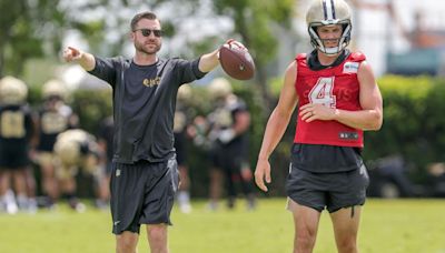 QB Derek Carr is energized by the Saints new-look offense: 'These guys are awesome.'