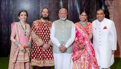Prime Minister Narendra Modi graces Anant Ambani, Radhika Merchant’s star-studded wedding, stays for 2 hours | Today News