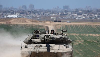 Fierce fighting in northern Gaza as aid starts to roll off US-built pier