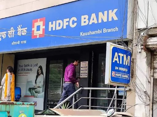 HDFC Bank said to mull loan portfolio sale amid growth scrutiny