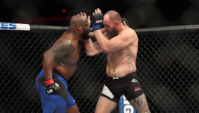 UFC free fight: Derrick Lewis knocks out Travis Browne in wild Fight of the Night
