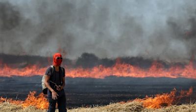 Mégabassines: la manifestation arrêtée après un incendie dans un champ de blé