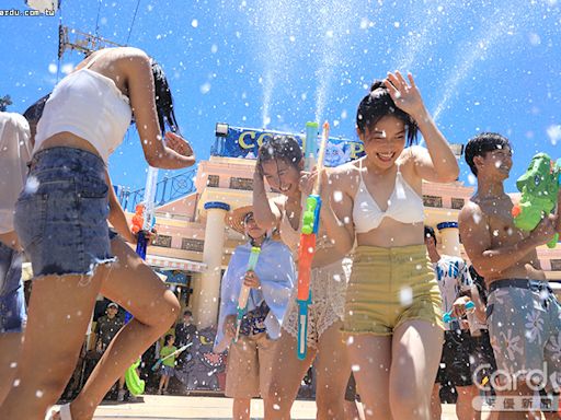 主題樂園大玩麟洋梗 北市動物園拍羚羊送禮 | 蕃新聞