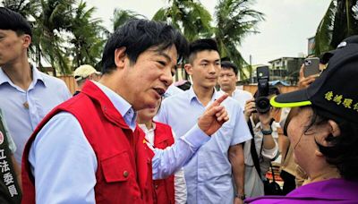 賴總統東港勘災向災民說「歹勢」 強調中央支持地方團結合作治水