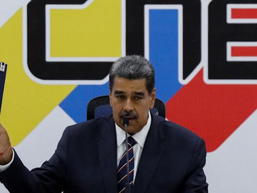 Gobierno de Milei hace un giro y ahora dice que “no está en condiciones” de proclamar a ningún ganador en Venezuela - La Tercera