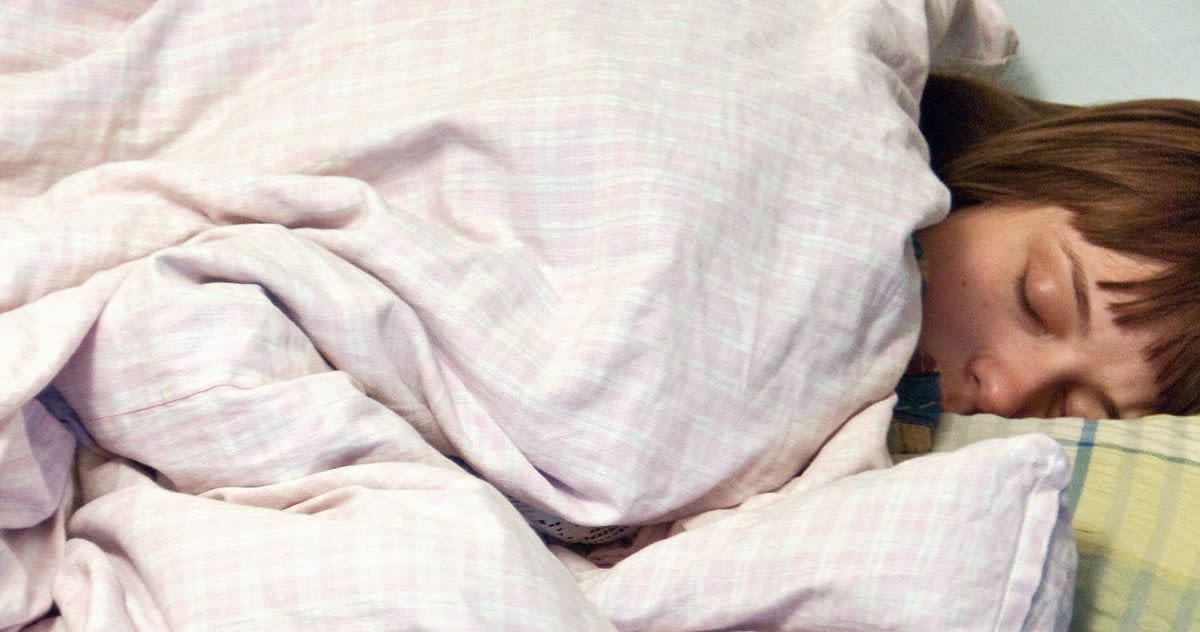 Do Women Really Need 10 Hours of Sleep?