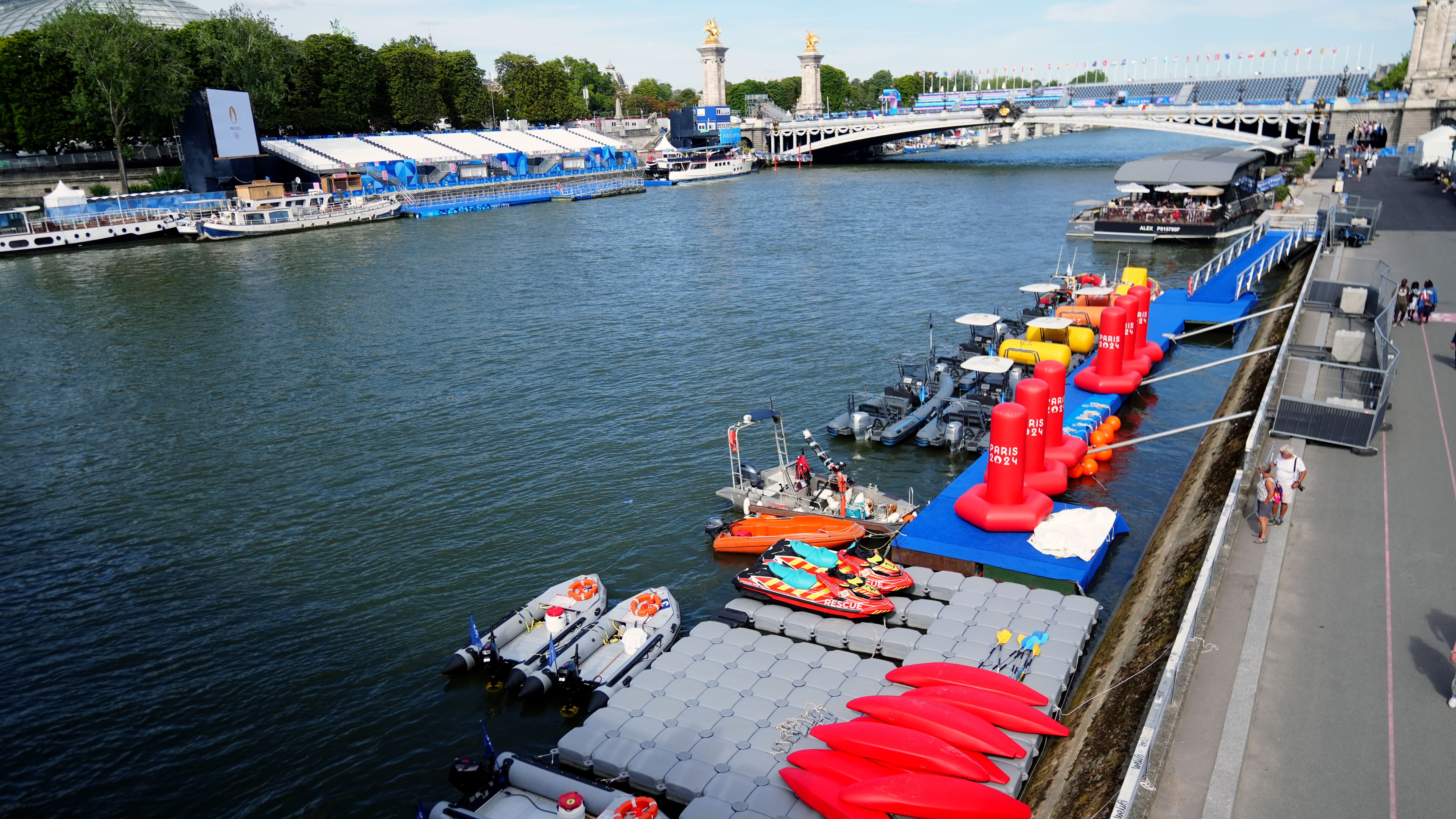 Olympic triathlon under way after days of Seine water quality concerns