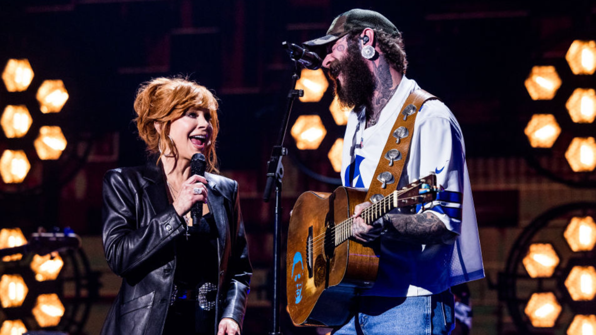 Watch Post Malone Make ACM Awards Debut With Surprise Reba McEntire Duet | iHeartCountry Radio