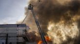 Se incendia antiguo edificio de la Bolsa de Copenhague