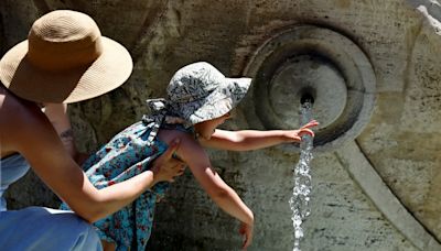 歐洲南部熱浪來襲 多國氣溫逾40°C 希臘酷熱下多名遊客失蹤