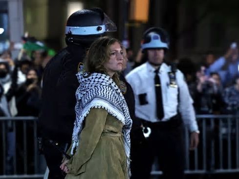 Universidad de Columbia cancela su principal ceremonia de graduación tras protestas propalestinas