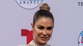 Ninel Conde demuestra cómo llevar puesto un traje de baño con cierre después de los 45