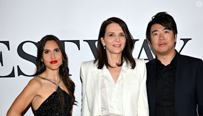 PHOTOS Joyce Jonathan éblouissante à Cannes, des paillettes jusque dans les yeux, Juliette Binoche opte pour le blanc immaculé