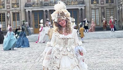 Sandra Lee Shows Off Semi-Homemade Marie Antoinette Dress That Took 10 Hours to Craft for Party at Versailles