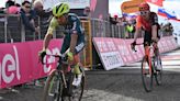 El colombiano Daniel Felipe Martínez (2º), la gran revelación del Giro de Italia