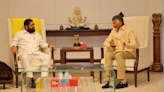 Andhra CM Naidu Meets Maharashtra Counterpart Eknath Shinde, Discusses Politics, Cooperation