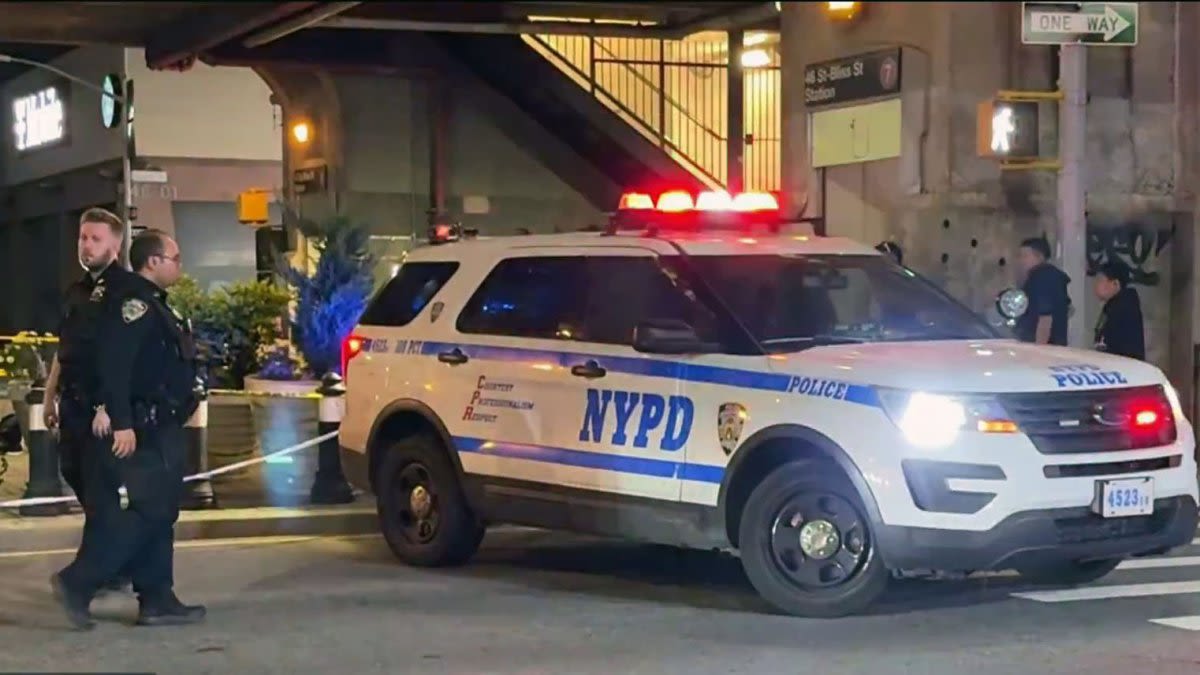 17-year-old girl stabbed to death in Queens; 15-year-old charged with murder