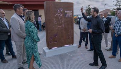 La Puebla estrena el Monumento a la Patata con motivo del inicio de sus fiestas más populares