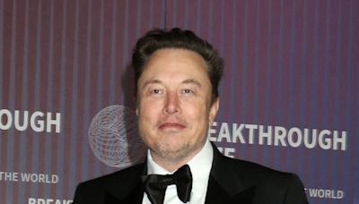 Elon Musk’s ‘Dead’ Daughter Claps Back at Her Bigoted Dad & the Execution Was Everything