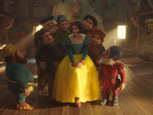 Thousands Of Fans Have Been Hating On Rachel Zegler's Snow White For Getting The Dwarfs To Clean For Her