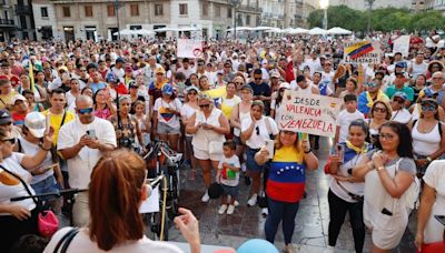 Venezolanos en València: 'Tememos una guerra civil en Venezuela'