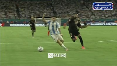 Furor por el penalti que le señalaron a Argentina: en redes no daban crédito