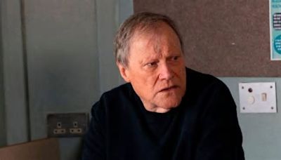 ITV Coronation Street's Roy Cropper set for fresh heartache as his dog's taken hostage