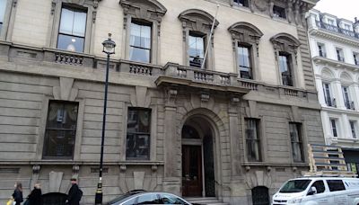 London’s exclusive Garrick Club votes to allow women to join for first time in 193 years