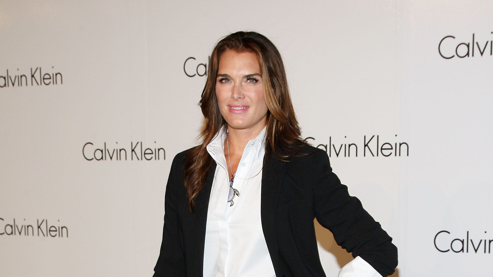 Brooke Shields to auction Calvin Klein jeans from controversial ad