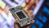 Apollo, KKR, Stonepeak Weigh Investing Billions in Intel Chip JV