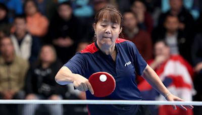 La ‘abuela china del ping-pong’ representará a Chile en París 2024 (38 años después de renunciar a su sueño olímpico)