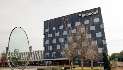 Banco Sabadell afronta una semana clave para decidir si sigue solo o acepta unirse a BBVA