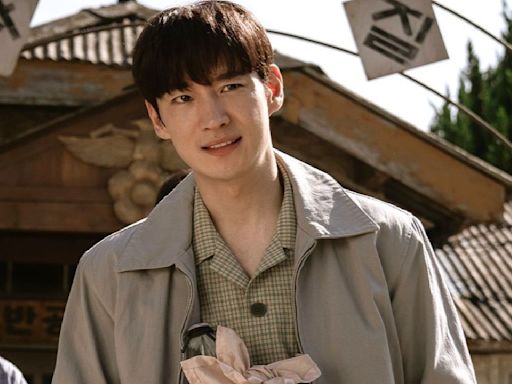 Lee Je Hoon teases exciting prospects for upcoming projects Signal 2 and Taxi Driver 3
