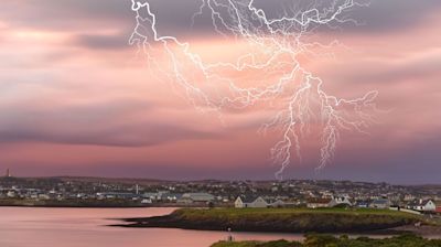 New maps show lightning will strike UK imminently as Met Office alerts extended