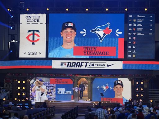 Toronto Blue Jays sign 2024 first-round pick Trey Yesavage