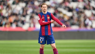 Barcelona concerned as still no clarity over midfielder’s return from injury