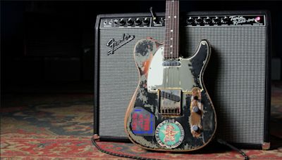 Fender unveils $20,000 Mastberbuilt replica of Joe Strummer’s 1966 Telecaster