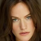 Kelly Overton