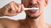 ¿Cuánto tiempo debe durar el cepillado de los dientes para prevenir enfermedades bucales?