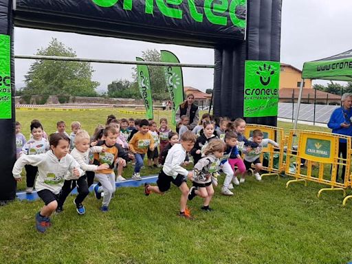 Cerca de 300 niños compiten en un cross de todos los centros escolares de Llanera