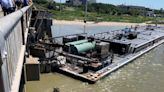美國德州發生載油駁船撞橋 船上石油泄漏