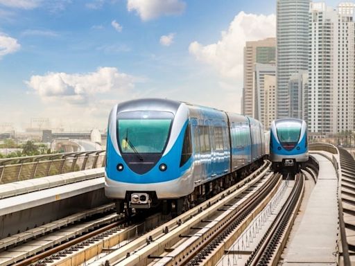 Dubai Metro extends operation hours to DXB on May 1-2